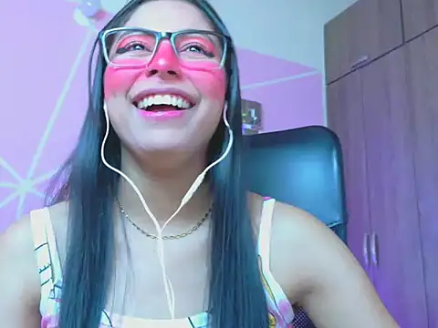 XXX chat uživo modela _ALLYSON18_