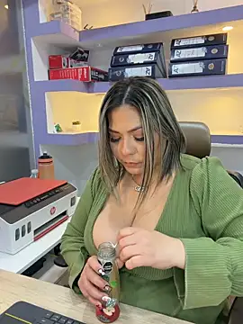 isabella_horney_ – webcam-show