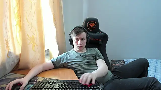 Show modela iliaskrislove na web-kameri