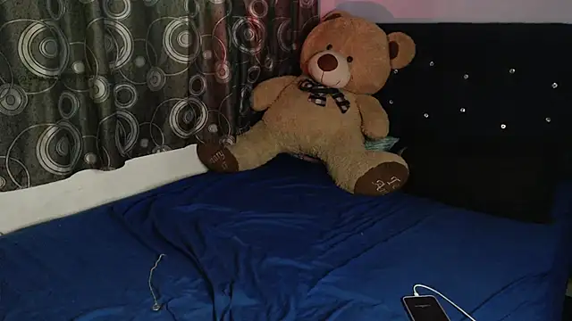 ANGELIQUE_KLANE élő XXX-chatje