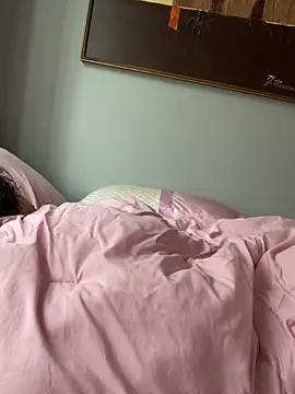 BettyCock: δια δικτυακό σόου στην κάμερα