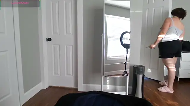 julimonroe Webcam show