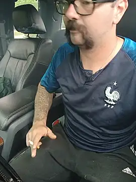 JObuddy661 élő XXX-chatje