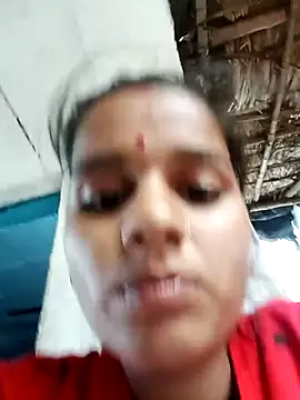 Raveena0990 Pertunjukan Webcam