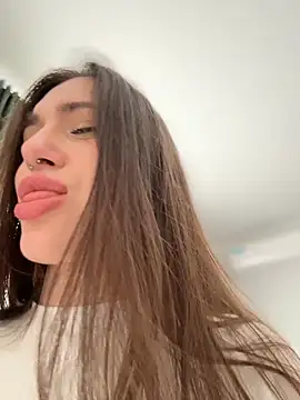BOOMFOXY Adlı Modelin Canlı XXX Sohbeti