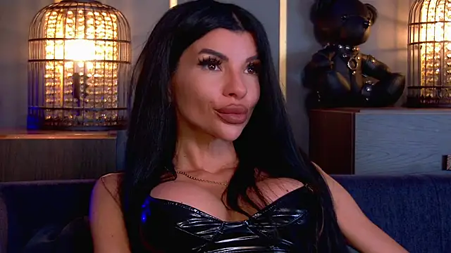 EleniaDevons' Live XXX Chat