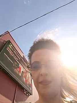 RebeccaNoble Show in webcam
