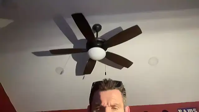 bossdj2025's Webcam Show