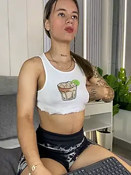 JuliaColemannのライブXXXチャット