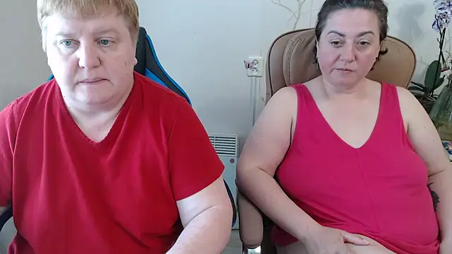 Lindy-Jeanie live XXX chat