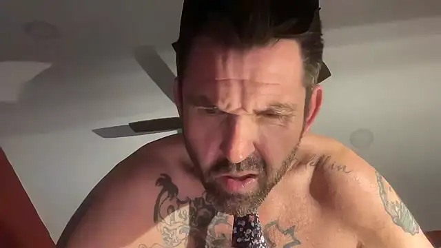 bossdj2025's Webcam Show