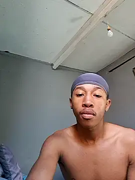 Peterveero12 Show Webcam