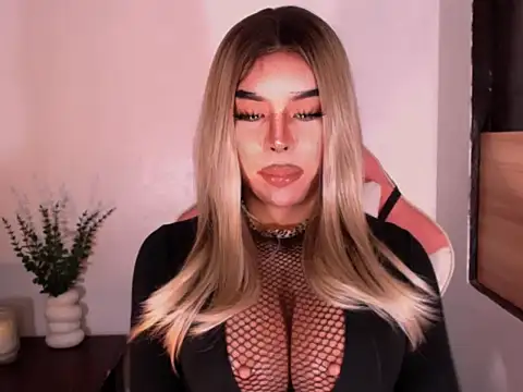 Zandralopez's Webcam Show