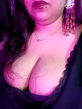 Pokazy przed kamerką – Suhanakhan04