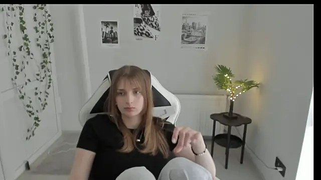 XXX chat uživo modela Star_Nellie