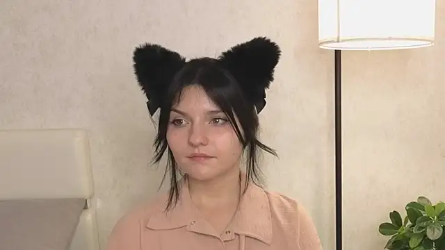 NyraVesperis Adlı Modelin Canlı XXX Sohbeti