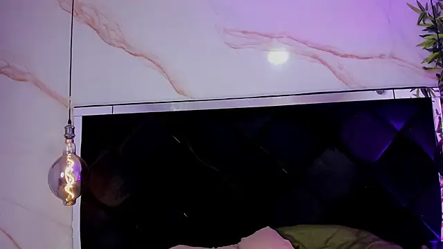 Ibbie_drastic's Live XXX Chat