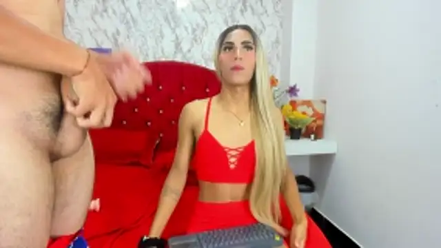 Alejandra_and_James_ 网络视讯表演