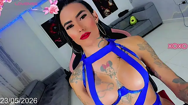 Chat XXX en directo de Nella_Dolls