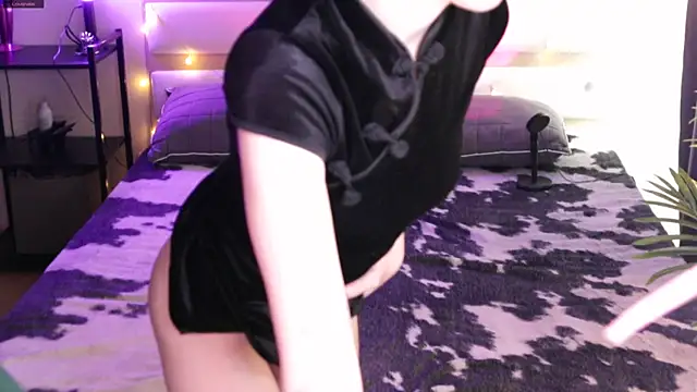 _Moonlight_t's Live XXX Chat