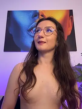TheaMalekoo Adlı Modelin Canlı XXX Sohbeti