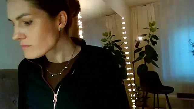 Ms-Lust1- Chat XXX in diretta