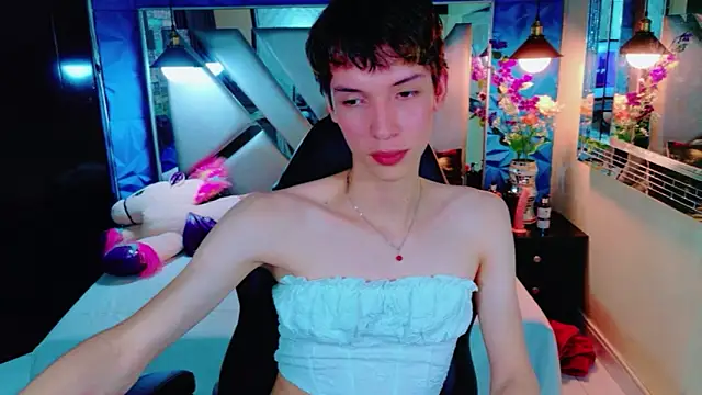Stefany_PiInk élő XXX-chatje
