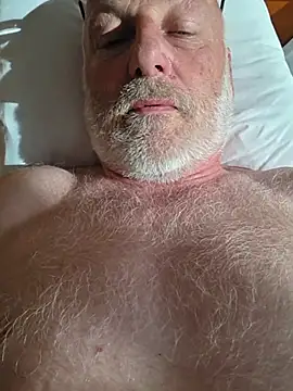 spoiler_3 Show in webcam