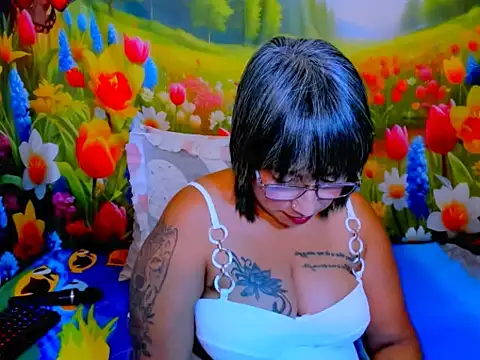 Chatroom XXX en direct de indianroxy