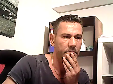 mastercharisma35 – Naživo XXX chat