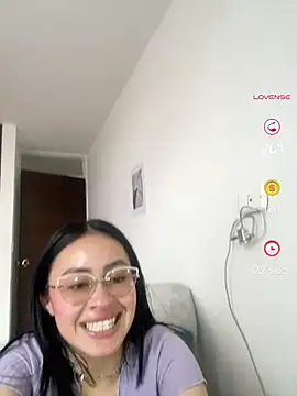 Chat +18 de Anni_Rose ao vivo