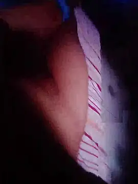 Yrresistible666 网络视讯表演
