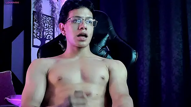 TonyPetrovjs' Live XXX Chat