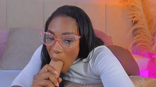 aprilebony_n Live XXX chat