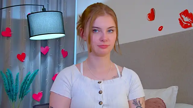 NicoleNorton: διαδικτυακό σόου στην κάμερα
