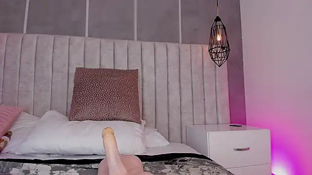 my_friends_mom's Webcam Show