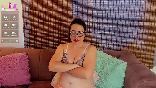 Czat XXX na żywo – ariana_cross