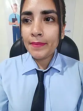 MAYE__13 Adlı Modelin Canlı XXX Sohbeti