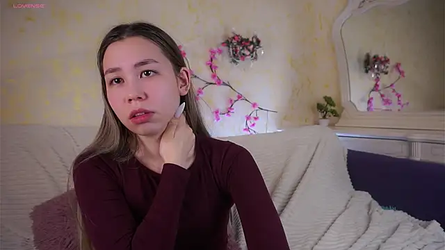 RoxanneCrandal Live XXX Chat