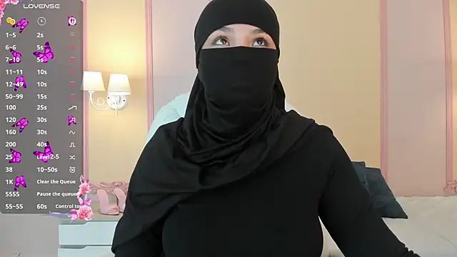 nashi_ra Show in webcam