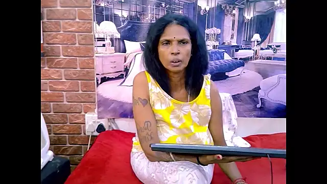 แชท XXX สดของ IndianVanya4u2u