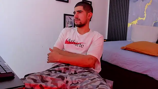 tommy_badboyy Live XXX-chat
