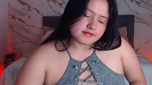XXX chat uživo modela luluu_17_