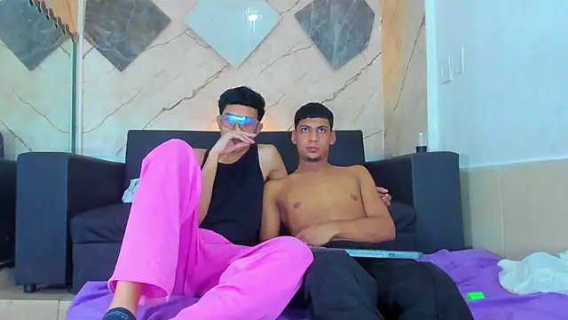 Yeff_26 – Naživo XXX chat
