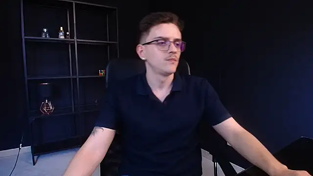FelixStarkk 在線直播表演
