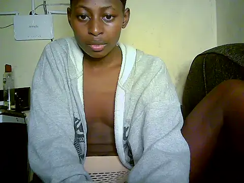Chatroom XXX en direct de Therry-heart