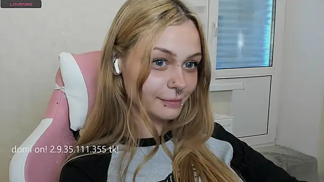 Chat +18 de MelonyEmo ao vivo