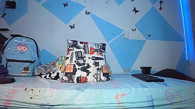 dareck_18 élő XXX-chatje