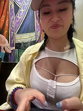 Yolanda9 即時 XXX 聊天