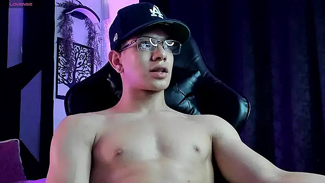 Živý XXX chat TonyPetrovjs